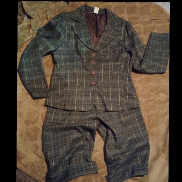 2pc Capri Set - Picture 2 of 7